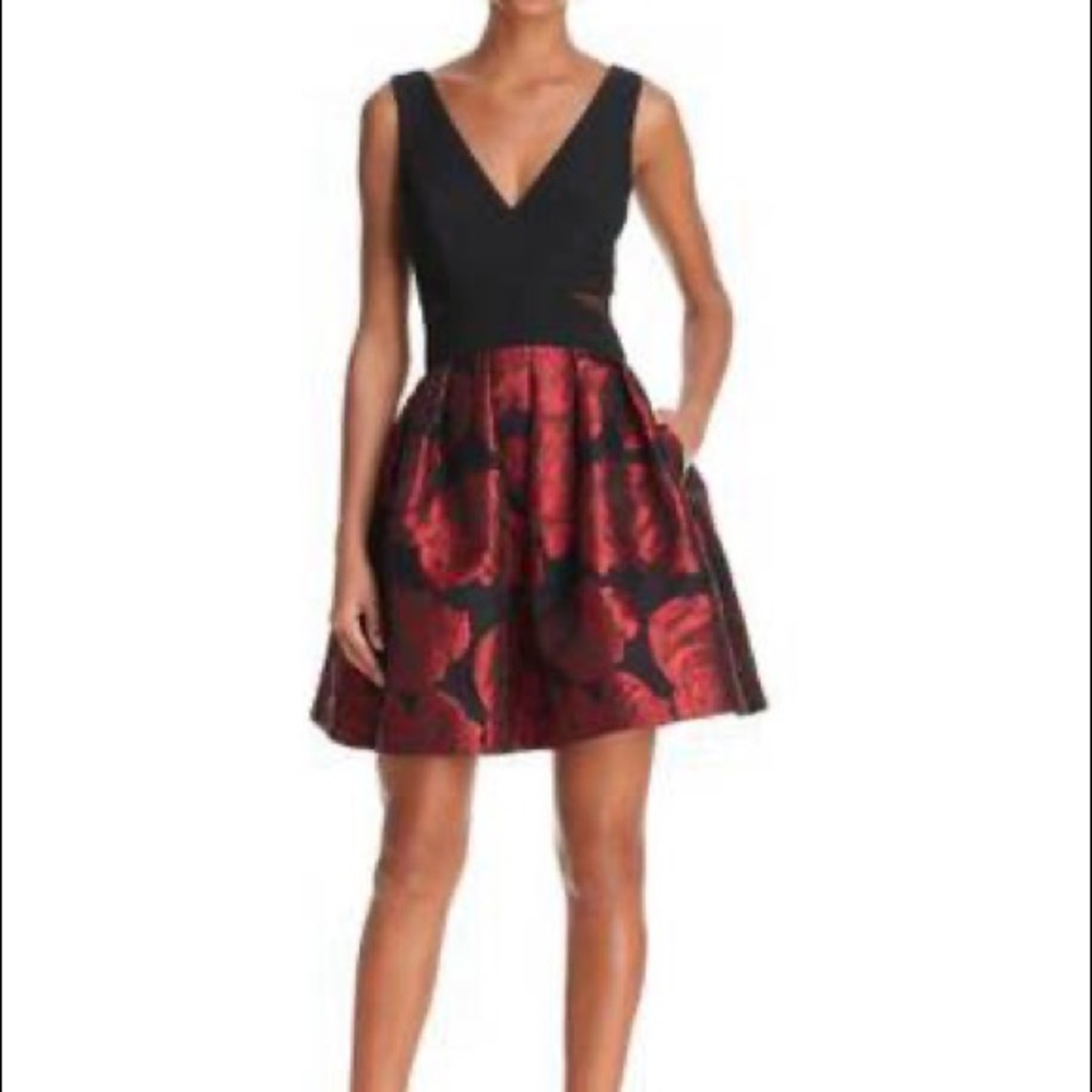 Bloomingdale’s Aqua Mesh-Inset Fit & Flare Dress, Black & Red size 0